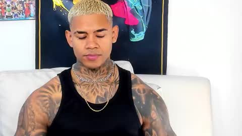 Snapshot of independent_project chatting on 26, 11, 2025 Jacobo online show from 26, 11, 2025