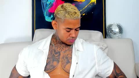 Snapshot of independent_project chatting on 29, 11, 2025 Jacobo online show from 29, 11, 2025