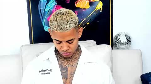 Snapshot of independent_project chatting on 1, 12, 2025 Jacobo online show from 1, 12, 2025