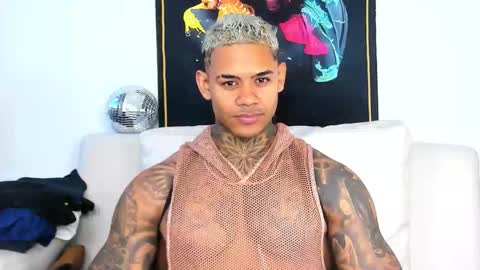 Snapshot of independent_project chatting on 21, 12, 2025 Jacobo online show from 21, 12, 2025