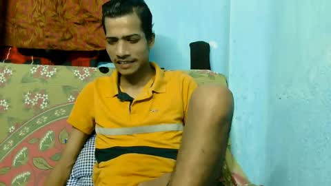 Snapshot of indian_bengali_boy chatting on 10, 9, 2025 Suman Leo online show from 10, 9, 2025