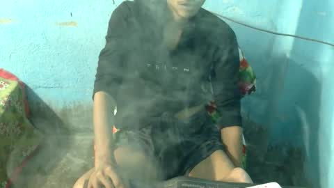 Snapshot of indian_bengali_boy chatting on 7, 10, 2025 Suman Leo online show from 7, 10, 2025