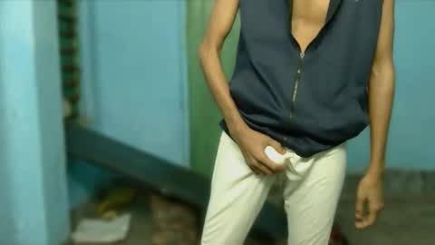 Snapshot of indian_bengali_boy chatting on 23, 11, 2025 Suman Leo online show from 23, 11, 2025