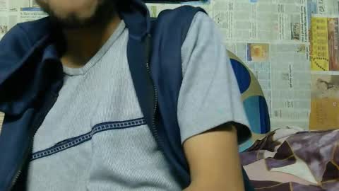 Snapshot of indian_bengali_boy chatting on 2, 2, 2026 Suman Leo online show from 2, 2, 2026