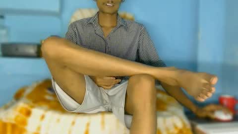 Snapshot of indian_bengali_boy chatting on 5, 3, 2026 Suman Leo online show from 5, 3, 2026