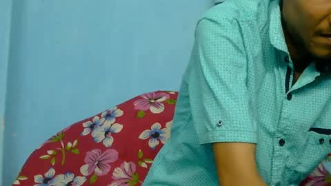 Snapshot of indian_bengali_boy chatting on 4, 4, 2026 Suman Leo online show from 4, 4, 2026