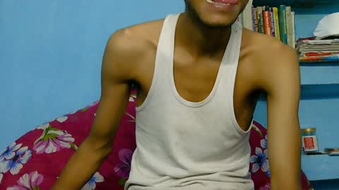 Snapshot of indian_bengali_boy chatting on 5, 4, 2026 Suman Leo online show from 5, 4, 2026