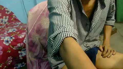 Snapshot of indian_bengali_boy chatting on 6, 4, 2026 Suman Leo online show from 6, 4, 2026