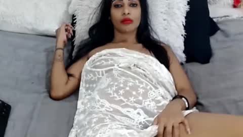 Jazmin online show from 12, 4, 2026