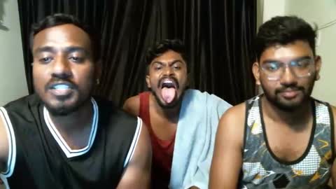Snapshot of indiandesiguys2023 chatting on 13, 9, 2025 indian guys for you online show from 13, 9, 2025