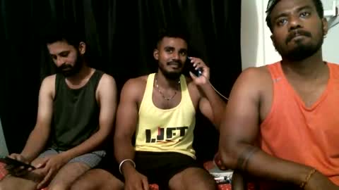 Snapshot of indiandesiguys2023 chatting on 25, 9, 2025 indian guys for you online show from 25, 9, 2025