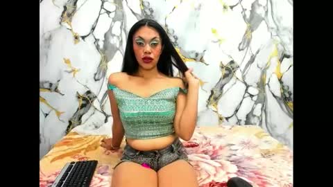 Snapshot of indiandesire4u69 chatting on 24, 9, 2025 Lia online show from 24, 9, 2025