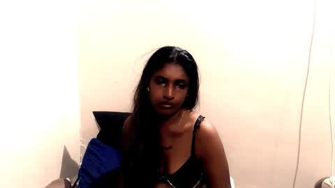 indianhoneyx online show from 18, 4, 2026