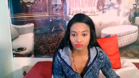 Leah online show from 13, 10, 2025