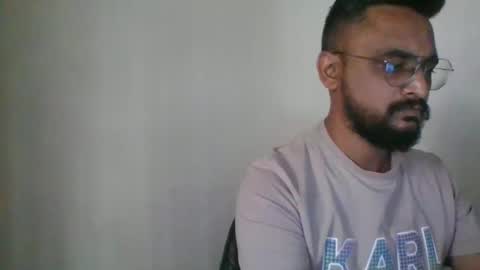 Indian lover online show from 31, 1, 2025