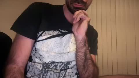 Snapshot of indiscriminator chatting on 28, 10, 2025 just1dude online show from 28, 10, 2025