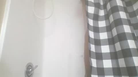 ineedmydicksuckedeveryday online show from 2, 3, 2026