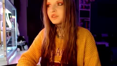 Snapshot of inesdesire chatting on 25, 2, 2025 InesDesire online show from 25, 2, 2025