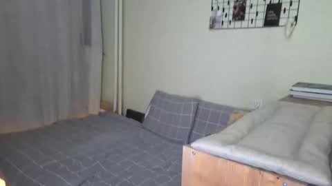 Mia online show from 6, 4, 2026