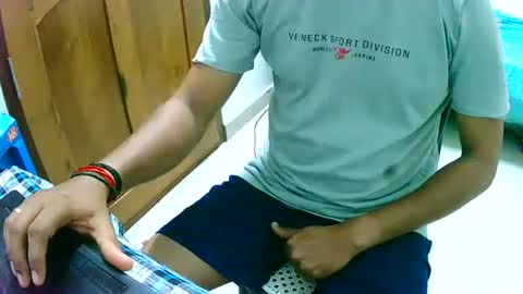 Inglorious Hairy Uncut online show from 4, 2, 2025