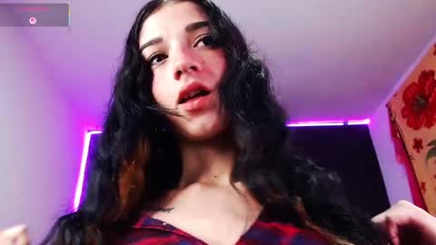 Snapshot of ingrid_zese chatting on 13, 10, 2025 Ingrid Zese online show from 13, 10, 2025