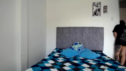 lyan onlyfans n linda online show from 4, 2, 2026