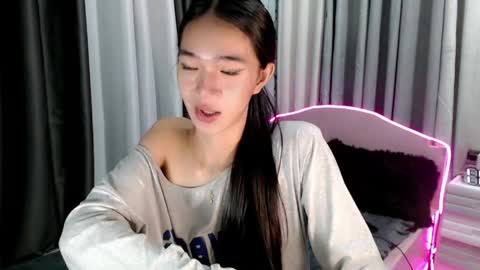 Reign online show from 13, 4, 2026