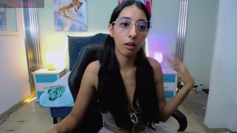 Snapshot of inocent_luna chatting on 12, 7, 2026 Luna moon online show from 12, 7, 2026