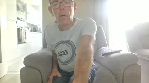 Snapshot of inthemood63 chatting on 15, 9, 2025 inthemood63 online show from 15, 9, 2025