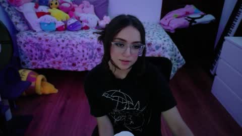 invisibledollx online show from 26, 5, 2026