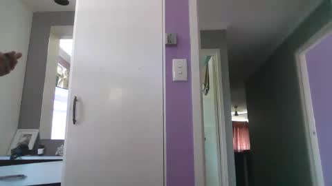 Snapshot of inxs2much chatting on 25, 10, 2025 inxs2much online show from 25, 10, 2025