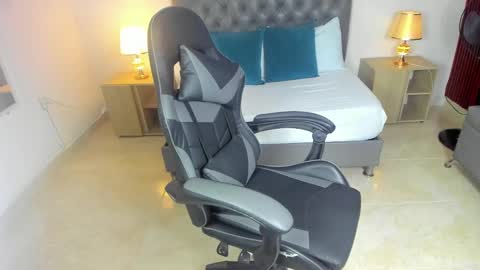 Snapshot of irantzu_hank chatting on 20, 12, 2024 Irantzu online show from 20, 12, 2024