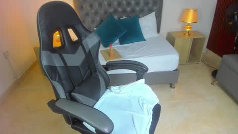 Snapshot of irantzu_hank chatting on 29, 12, 2024 Irantzu online show from 29, 12, 2024