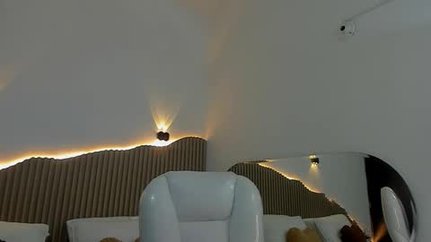 iris8_ online show from 11, 3, 2026