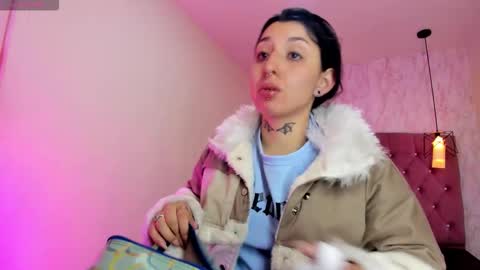 iris_77 online show from 8, 1, 2026