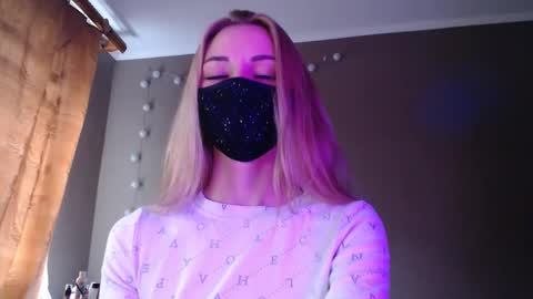 Lily online show from 30, 9, 2025