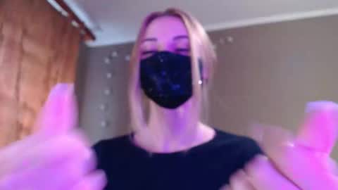 Lily online show from 1, 10, 2025