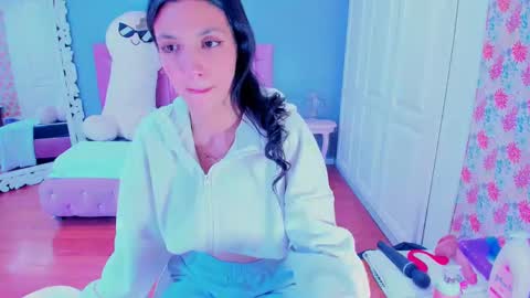 Iris online show from 17, 1, 2025