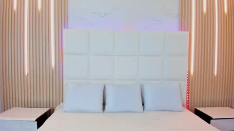 Iris online show from 11, 9, 2025