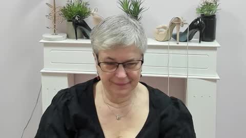 I R I S online show from 3, 3, 2026