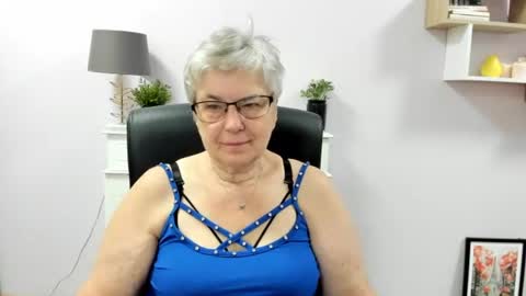 Snapshot of iris_xdesire chatting on 10, 6, 2026 I R I S online show from 10, 6, 2026