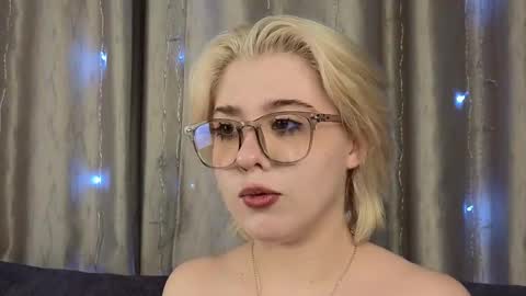 Iris Day Maya night online show from 15, 12, 2024