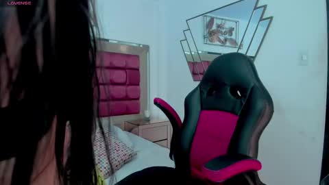 irisblume online show from 21, 2, 2026