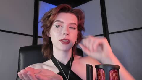 Miss Iris Fansly Miss Iris new inst.  online show from 7, 1, 2025