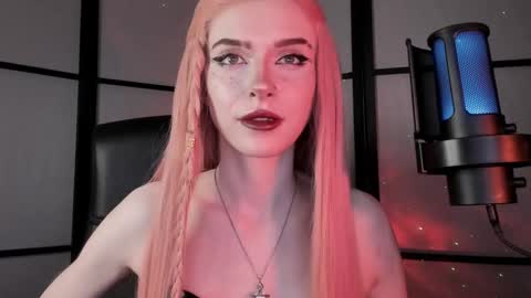 Miss Iris Fansly Miss Iris new inst.  online show from 1, 2, 2025