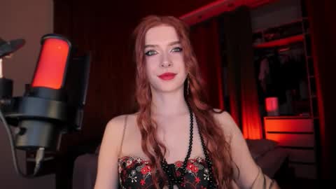 Miss Iris Fansly Miss Iris new inst.  online show from 28, 9, 2025