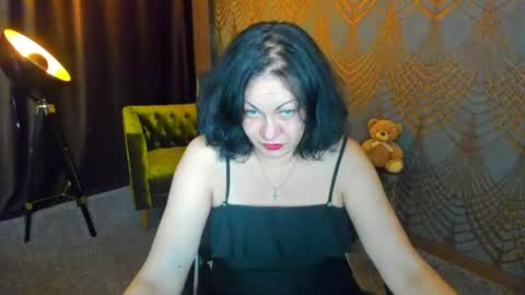 Iris online show from 18, 7, 2026