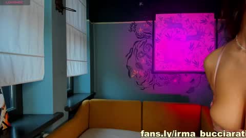 Snapshot of irma_bucciarati chatting on 15, 10, 2025 irma_bucciarati online show from 15, 10, 2025