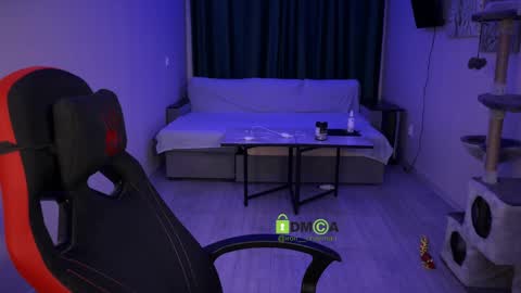 Snapshot of iron__chapman chatting on 12, 1, 2025 Iron online show from 12, 1, 2025