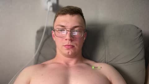 Snapshot of iron__chapman chatting on 17, 10, 2025 Iron online show from 17, 10, 2025